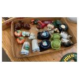 BOX OF SALT AND PEPPER SETS