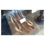 TWO PAIRS OF HAMES, TWO SINGLE TREES