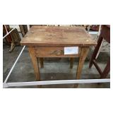 VINTAGE TABLE WITH DRAWER