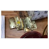 LOT OF DOOR HINGES