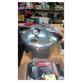 Presto pressure cooker