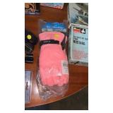 Pair of Columbia youth medium gloves