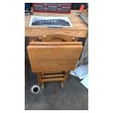 3 Tv trays