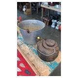 Cast iron kettle & bucket