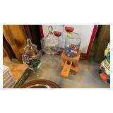 CANDY DISPENSER, TWO CANDY DISHES