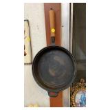 CAST IRON SKILLET