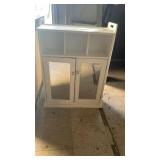 Cabinet 24x7x31
