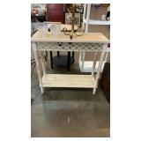 Entry table 31x13x30