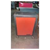 Rolling shop cabinet