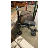 Steerable knee walker