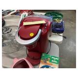 KEURIG COFFEE MAKER