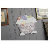 Bubbles & Suds Hanging Sign