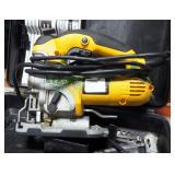 Dewalt Electric VS Orbital Jigsaw Model DW331, Includes Replacement Blades And Carrying Case