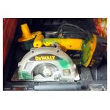 DeWalt Battery Powered, 6 3/4" Metal Saw, Includes Battery Charger, Batteries And Carrying Case