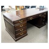 Solid Wood 7 Drawer Executive Desk, 31' x 72' x 36'