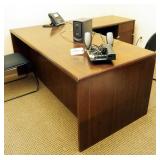 Solid Wood 4 Drawer Office Desk With Return, 30' x 71.5' x 78'