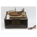 Vintage Emerson Radio and Phonograph