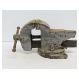 MV No. 3 Bench Vise