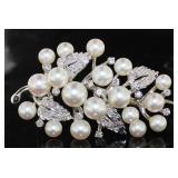 14kt Gold QUALITY Pearl & Diamond Brooch 14kt Gold QUALITY Pearl & Diamond Brooch