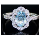 Oval 1.25 ct Aquamarine & Diamond Ring