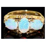 18kt Gold 1.50 ct Natural Opal Ring