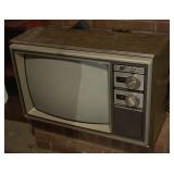 26" x 18" x 16" Magnavox Box TV