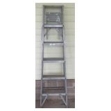 72ï¿½ x 15ï¿½ Step Ladder