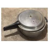 Vintage Mirro Matic 6 Qt. Pressure Cooker