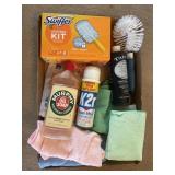 Tray Lot Consisting Of Swiffer Dusters Kit,