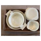 Tray Lot Of Assorted Anchor Hocking Plastics &