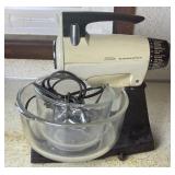 14ï¿½ Vintage 12 Speed Sunbeam Mixmaster