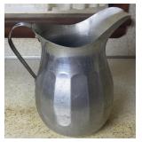 10ï¿½ Aluminum Pitcher (As Pictured)