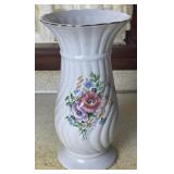 12ï¿½ Porcelain Floral Vase