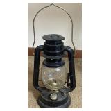15ï¿½ Vintage V & O Oil Lamp