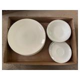 Tray Lot Of 14 Piece Assorted Plates & Bowls