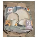 16 +/- Piece Tabletops Dinner Set "Green Halo"