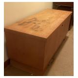 47ï¿½ x 13ï¿½ x 20ï¿½ Genuine Lane Cedar Chest