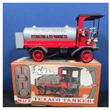Ertl 1910 Mack Texaco Tanker Die-Cast Metal Bank in box