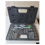 Pittsburgh metric tap and die set