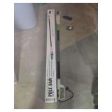Electric extendable pole saw.