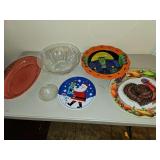 Lot of various plastic serving trays and bowls