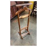 Mens Butler Stand