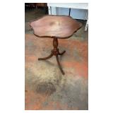 Mersman Pie Crust Mahogany Table