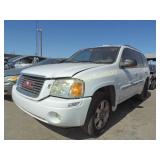 2002 GMC Envoy 1GKDT13S622361174 White 2002 GMC Envoy 1GKDT13S622361174 White