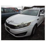 2013 Kia Optima 5XXGM4A74DG099710 White 2013 Kia Optima 5XXGM4A74DG099710 White