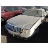 1997 Cadillac Deville 1G6KD54Y7VU246749 Silver
