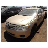2011 Toyota Camry 4T1BF3EK5BU747703 Gold