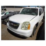 2007 GMC Yukon 1GKFC13J37J126714 White