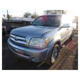 2005 Toyota Tundra 5TBDT44135S488344 Silver