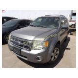 2008 Ford Escape 1FMCU03118KE12056 Silver
